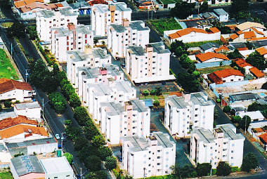 Cliente: Residencial Metrópole.
Obra: Construção de blocos residenciais.
- 38...